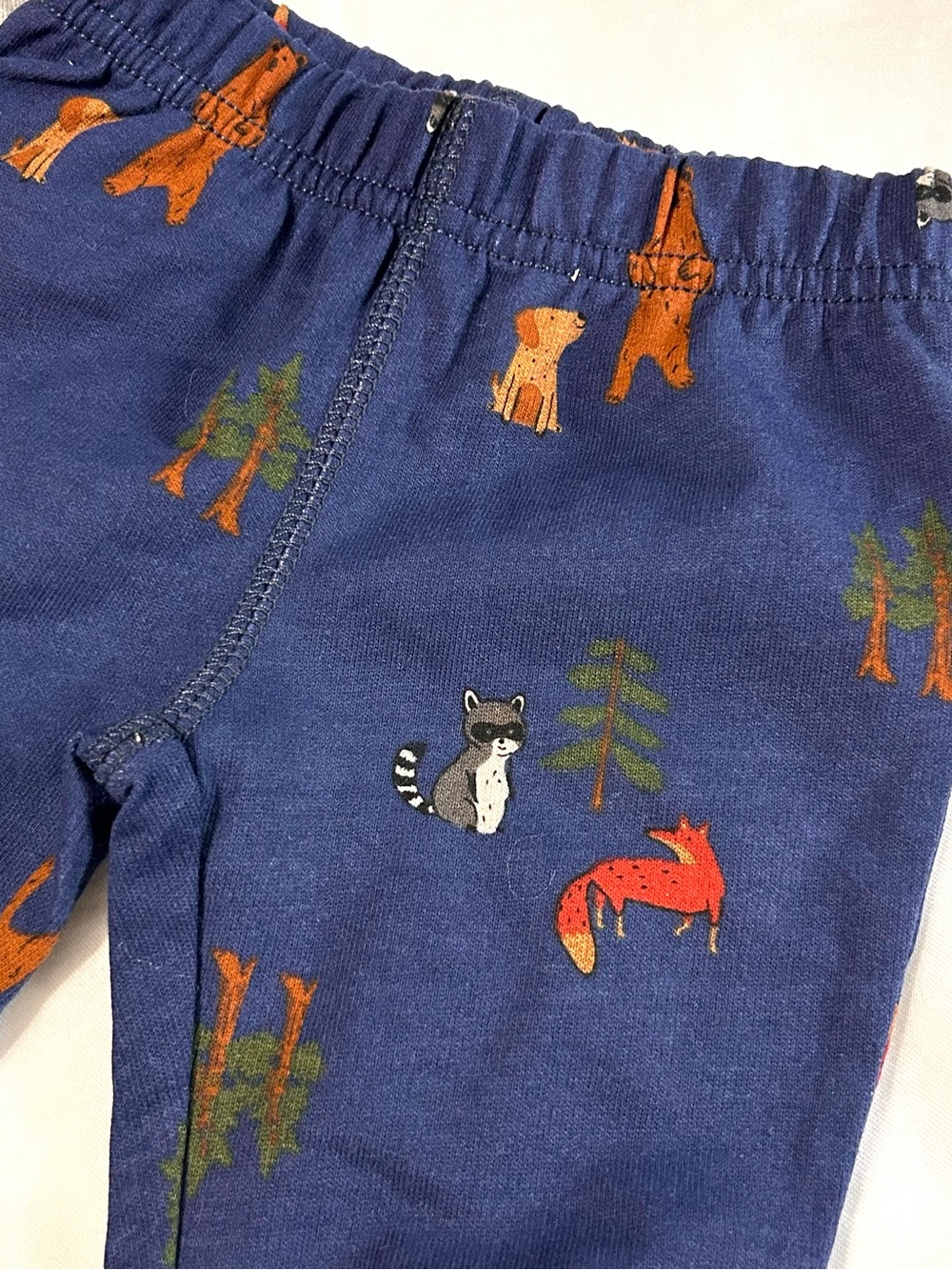 3 Month Fall 8 Pieces! Sweatshirts, Sweatpants, Bodysuit, Vests New and Like New - Picture 4 of 9
